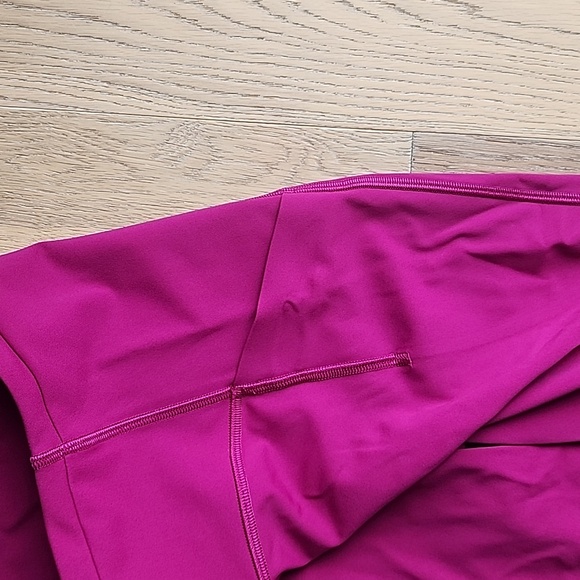 Lululemon Leggings - 20" - Picture 4 of 9